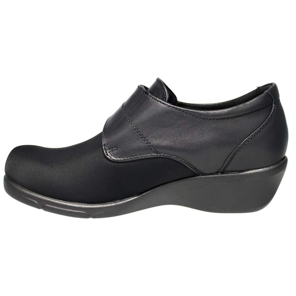 Propet Wilma Stretchable Dress Shoe