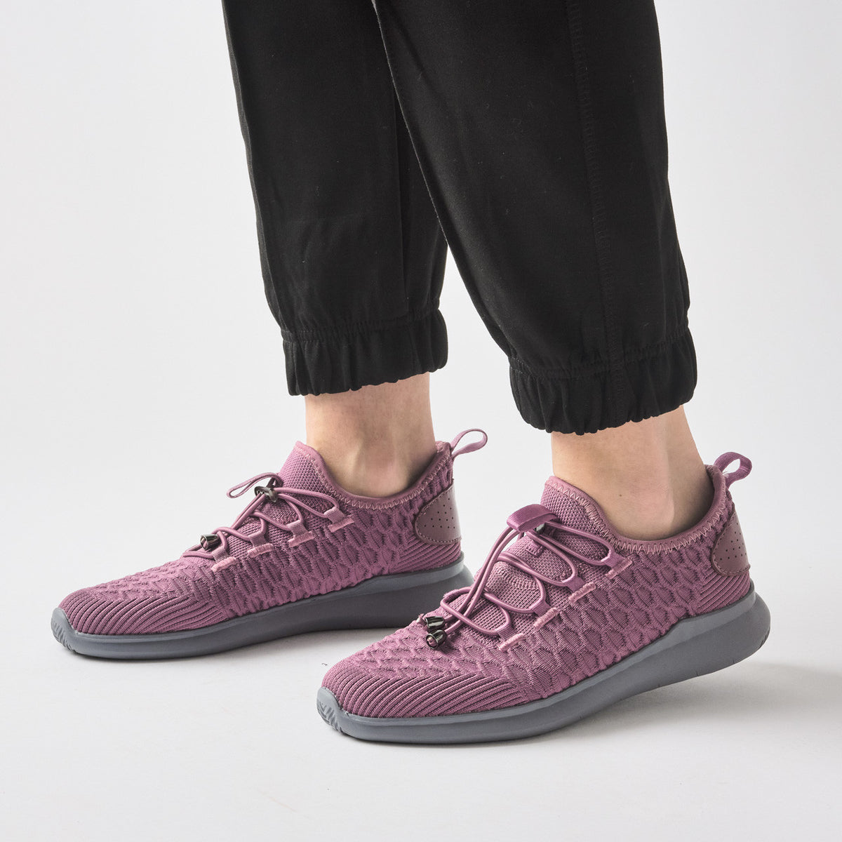 Propet TravelBound Womens Sneaker