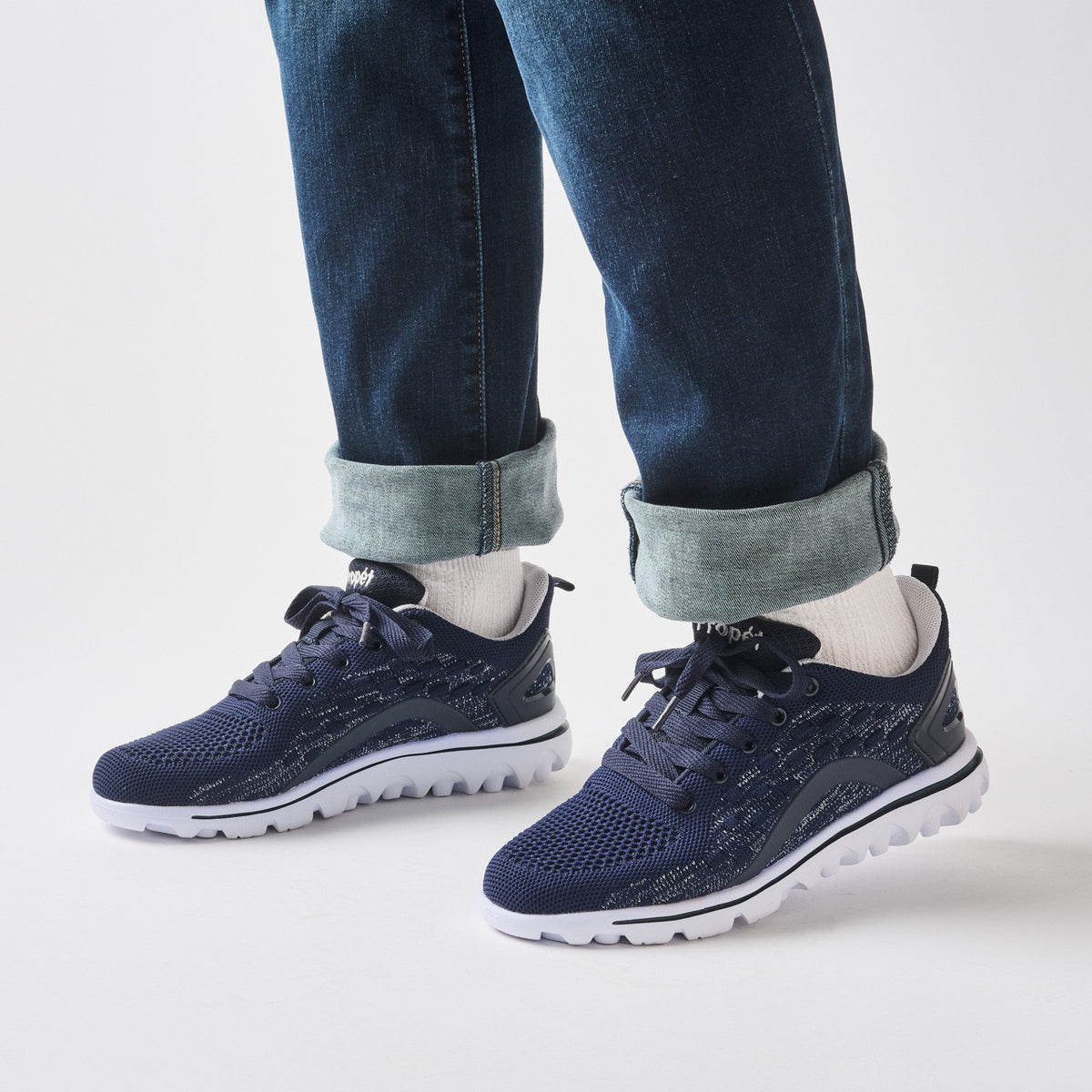 Propet TravelActiv™ Axial Comfort Sneaker