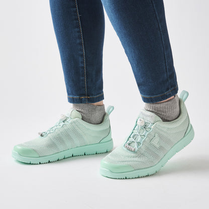 Propet TravelWalker II Sneaker
