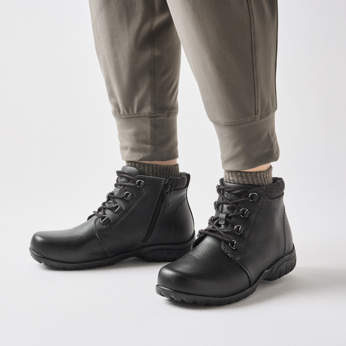 Propet Delaney Leather Comfort Ankle Boot