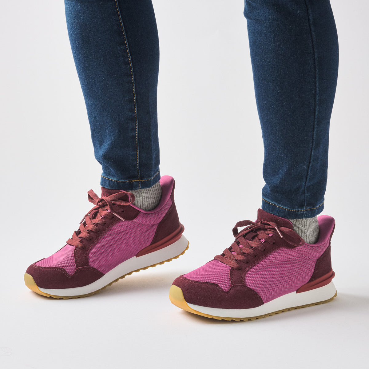 Propet Shirley Step In Sneaker